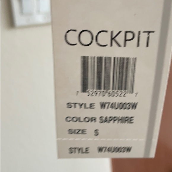 Women’s Bomber Jacket - Picture 4 of 6